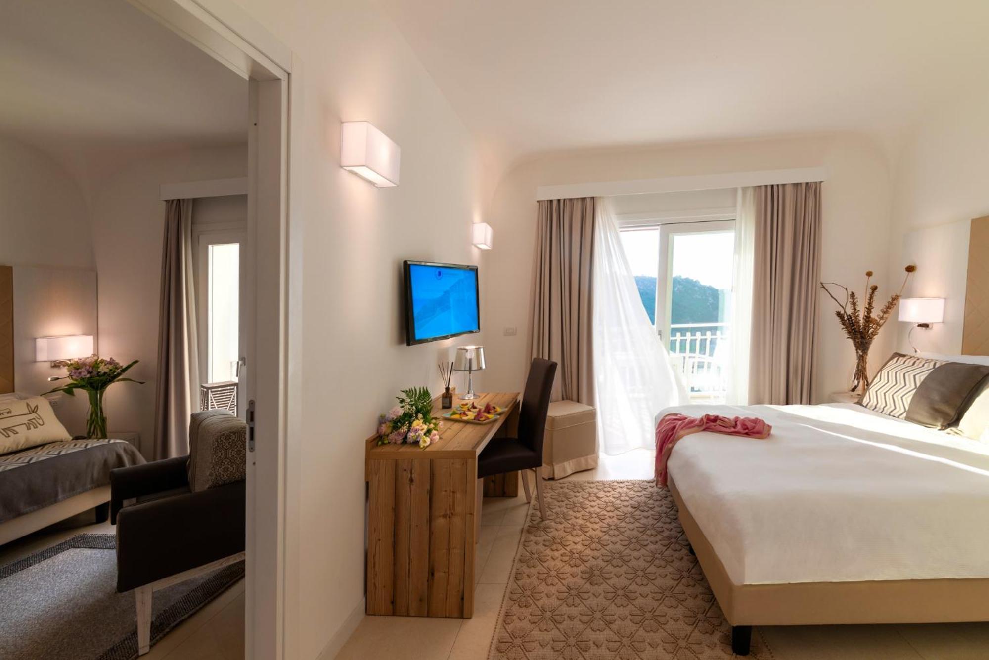 Hotel Moresco Санта-Тереза-Галлура Екстер'єр фото