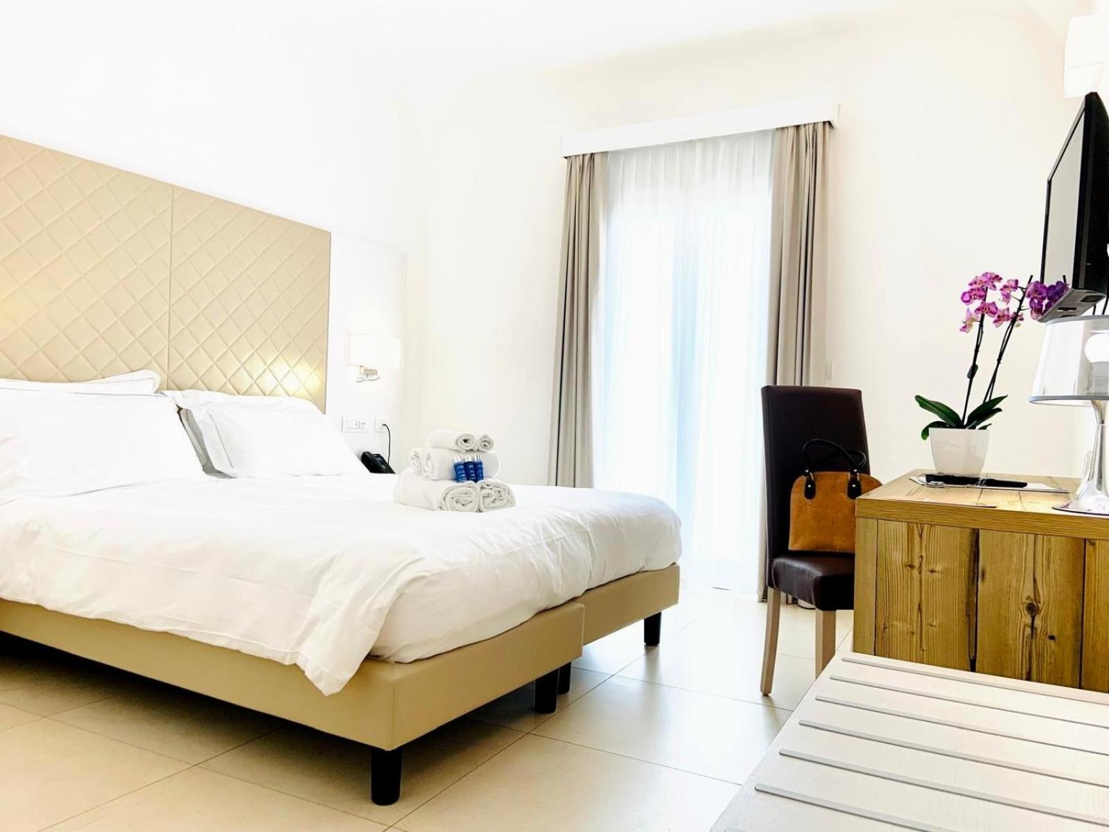 Hotel Moresco Санта-Тереза-Галлура Екстер'єр фото